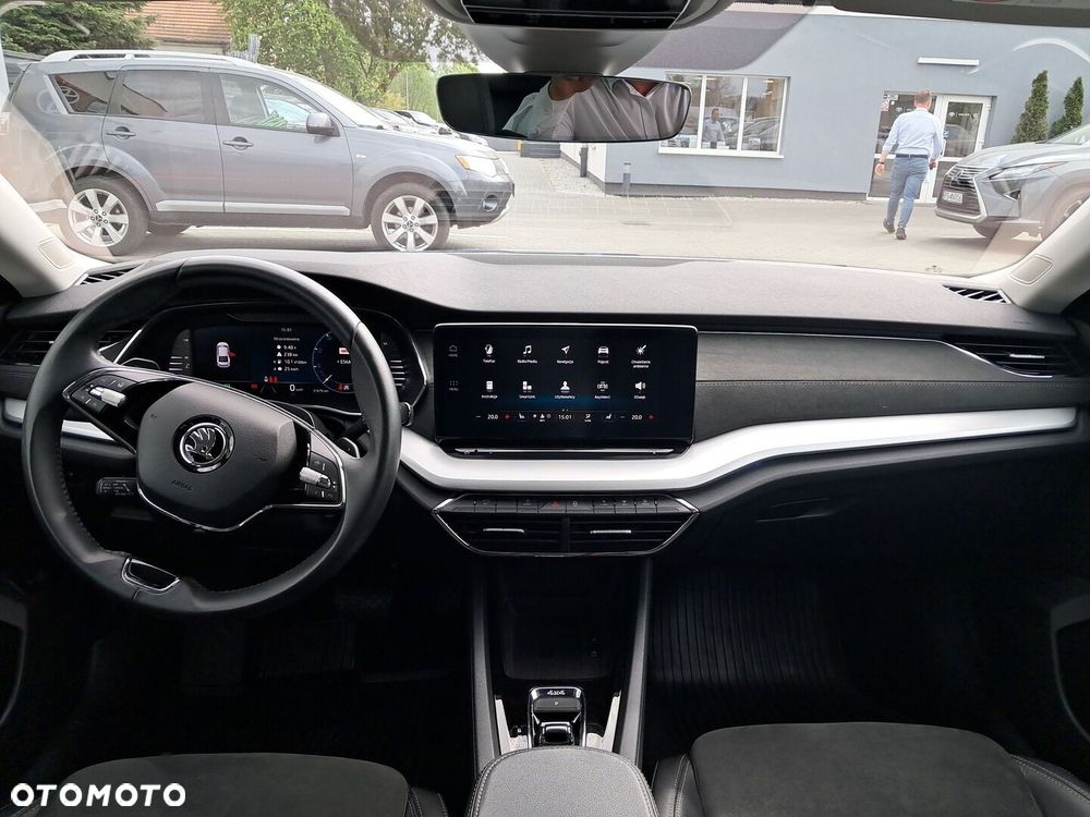 Skoda Octavia 2.0 TSI 4x4 Sportline DSG - 27