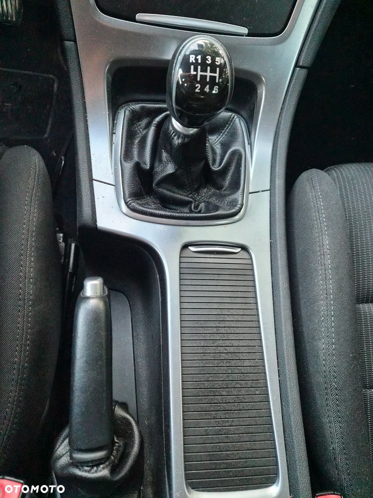 Ford Mondeo 1.6 TDCi Ghia - 10