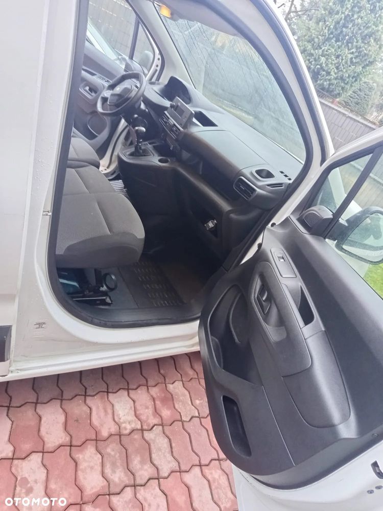 Peugeot Partner - 11