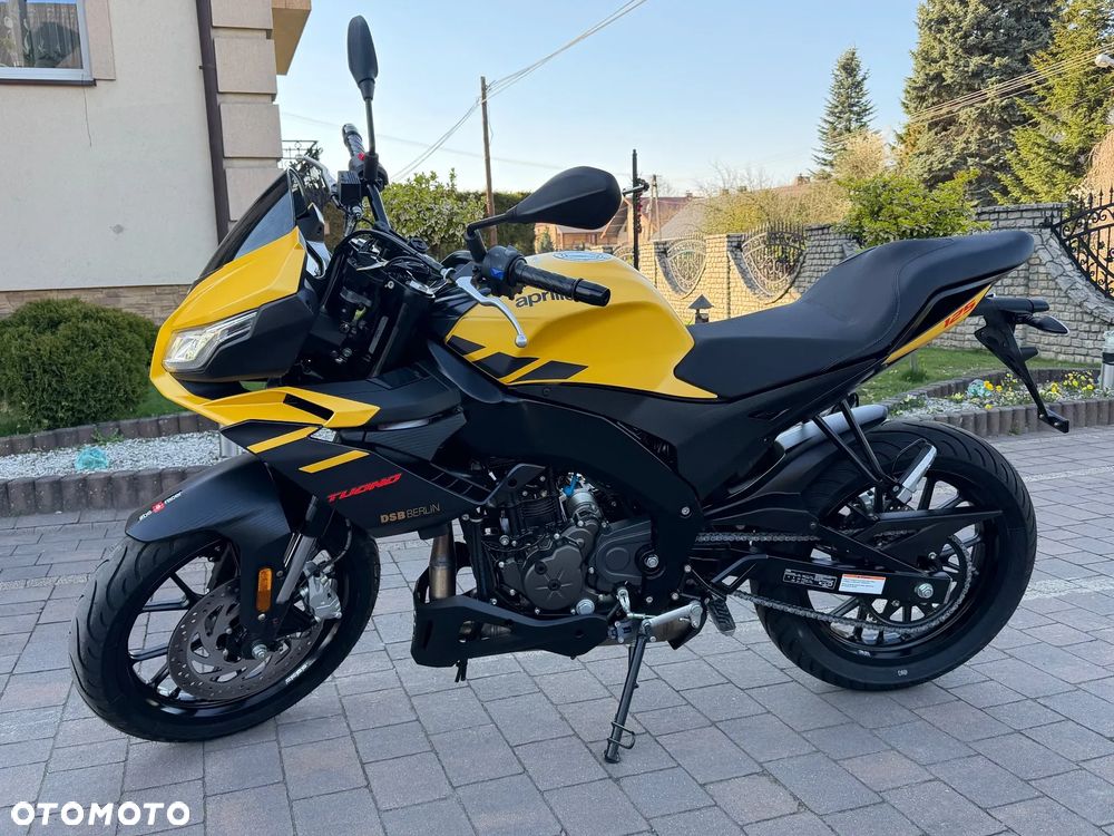 Aprilia Tuono - 1