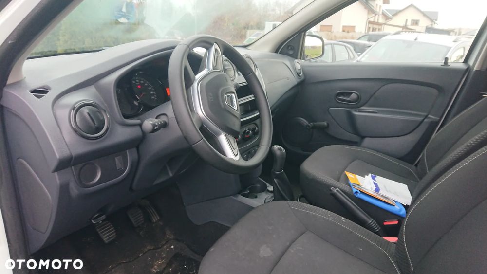 Dacia Sandero - 13