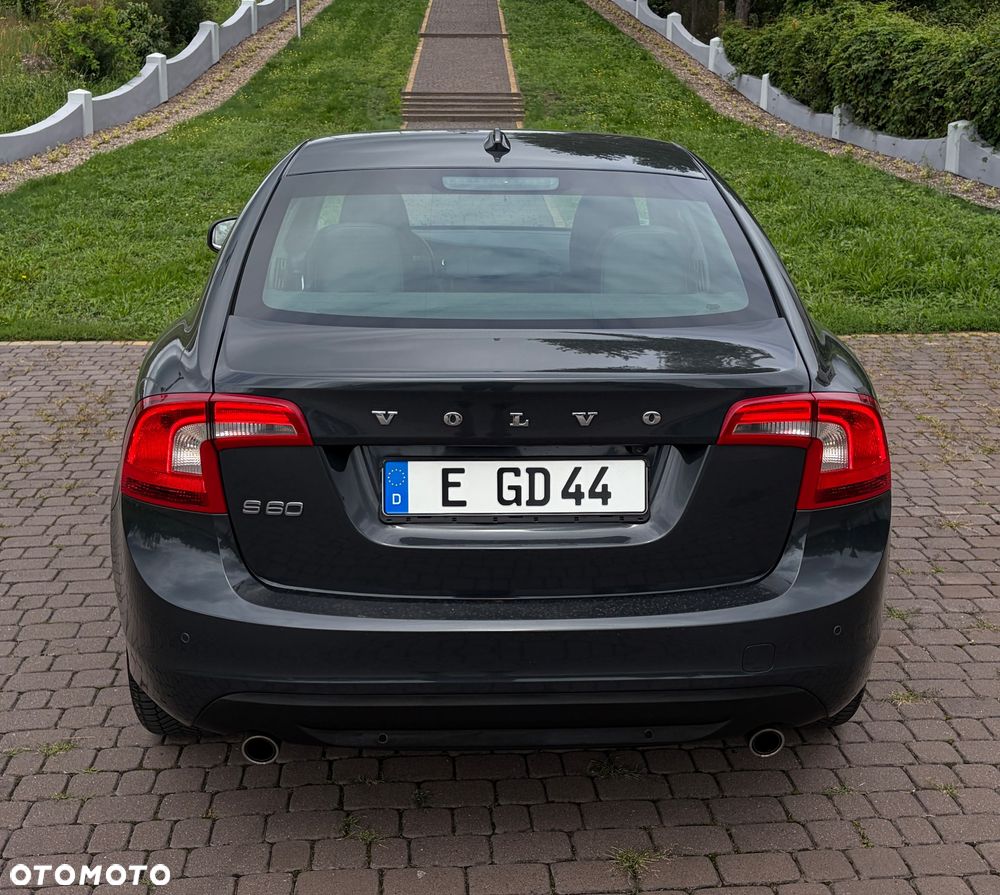 Volvo S60 D5 Summum - 10