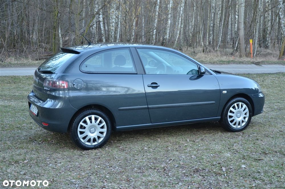 Seat Ibiza SC 1.4 16V Reference - 4
