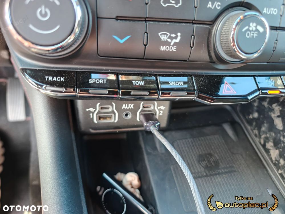 Dodge Durango - 35