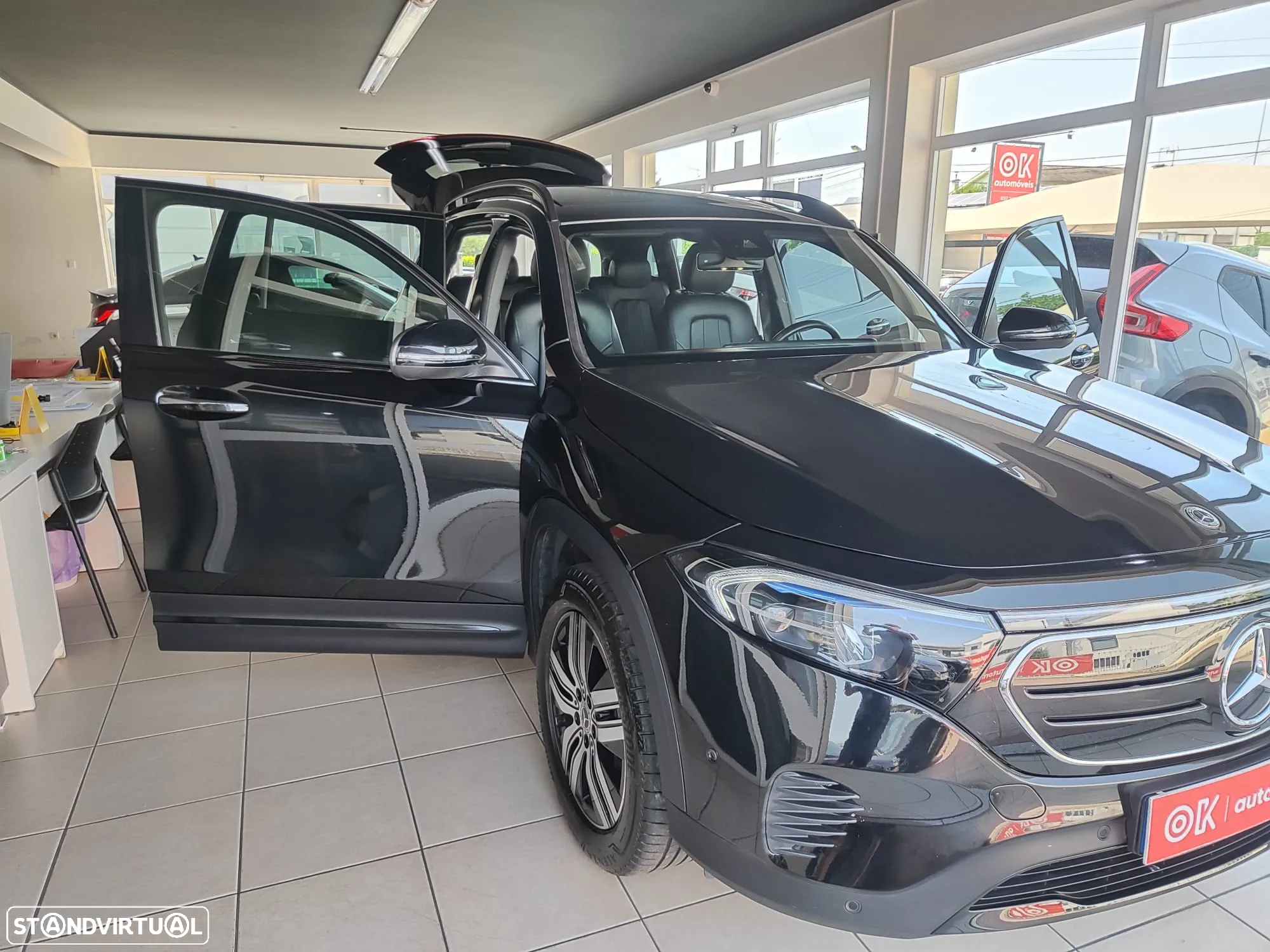 Mercedes-Benz EQB 300 4Matic Progressive - 17
