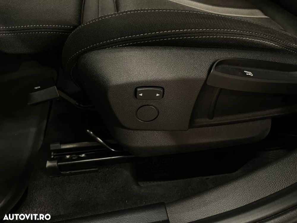 BMW X1 xDrive20i AT - 23