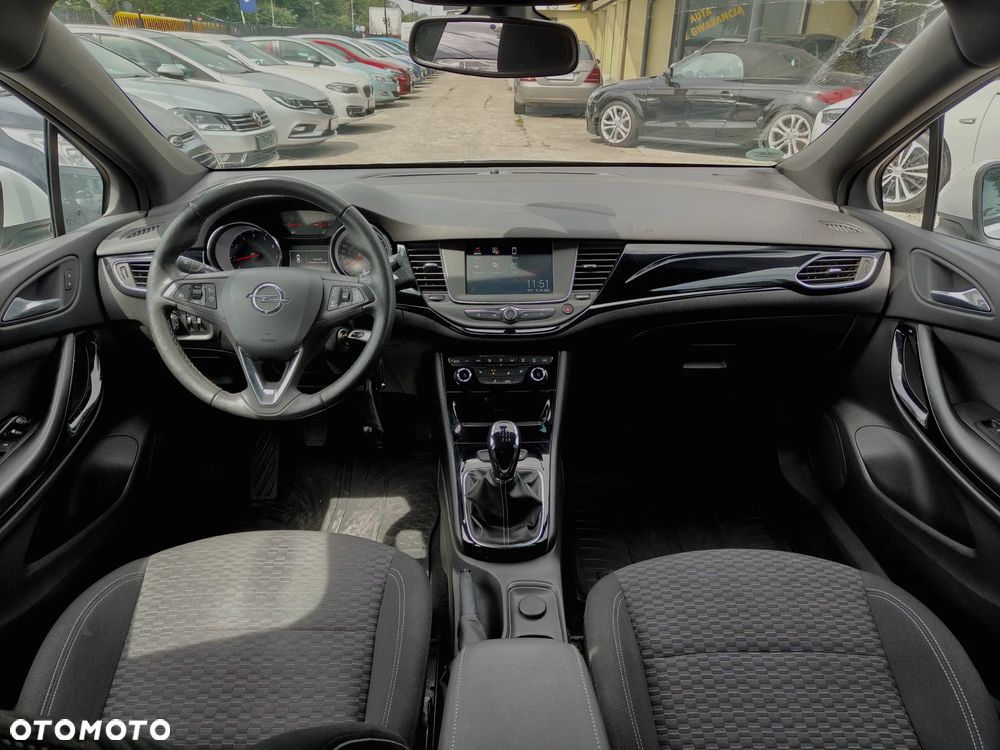 Opel Astra - 11