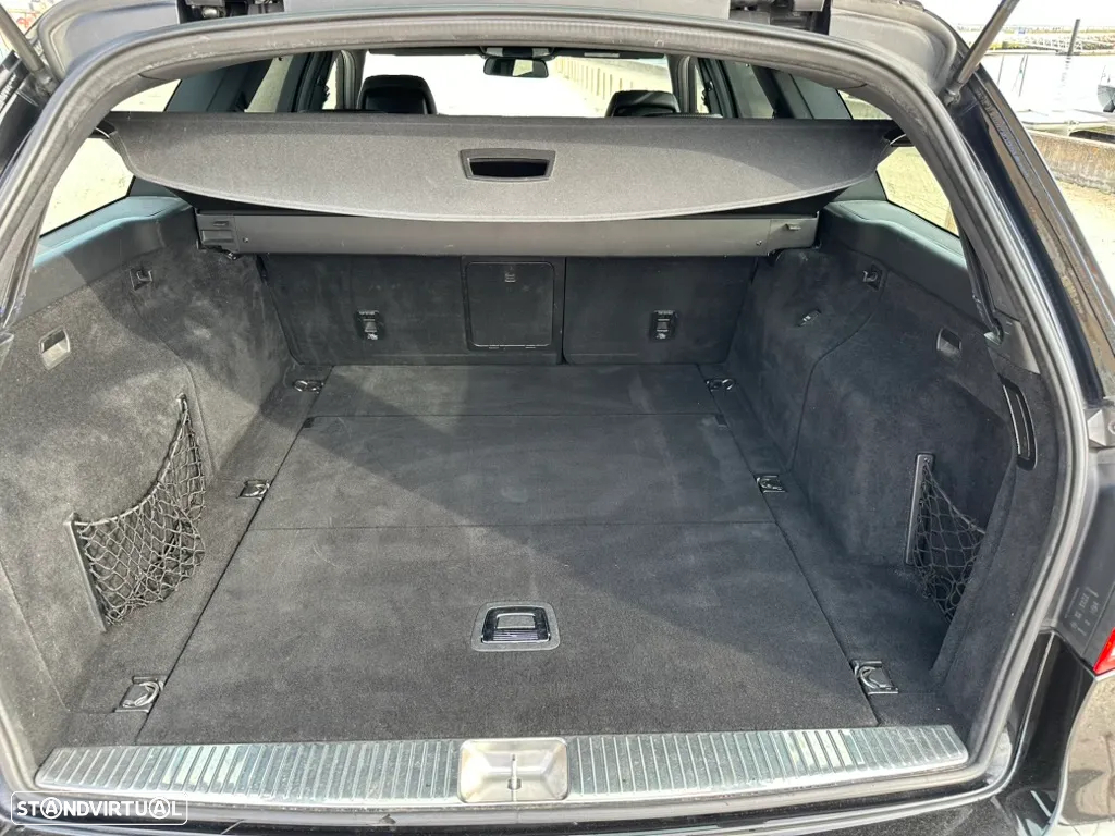 Mercedes-Benz E 300 Bluetec Hybrid Avantgarde - 34