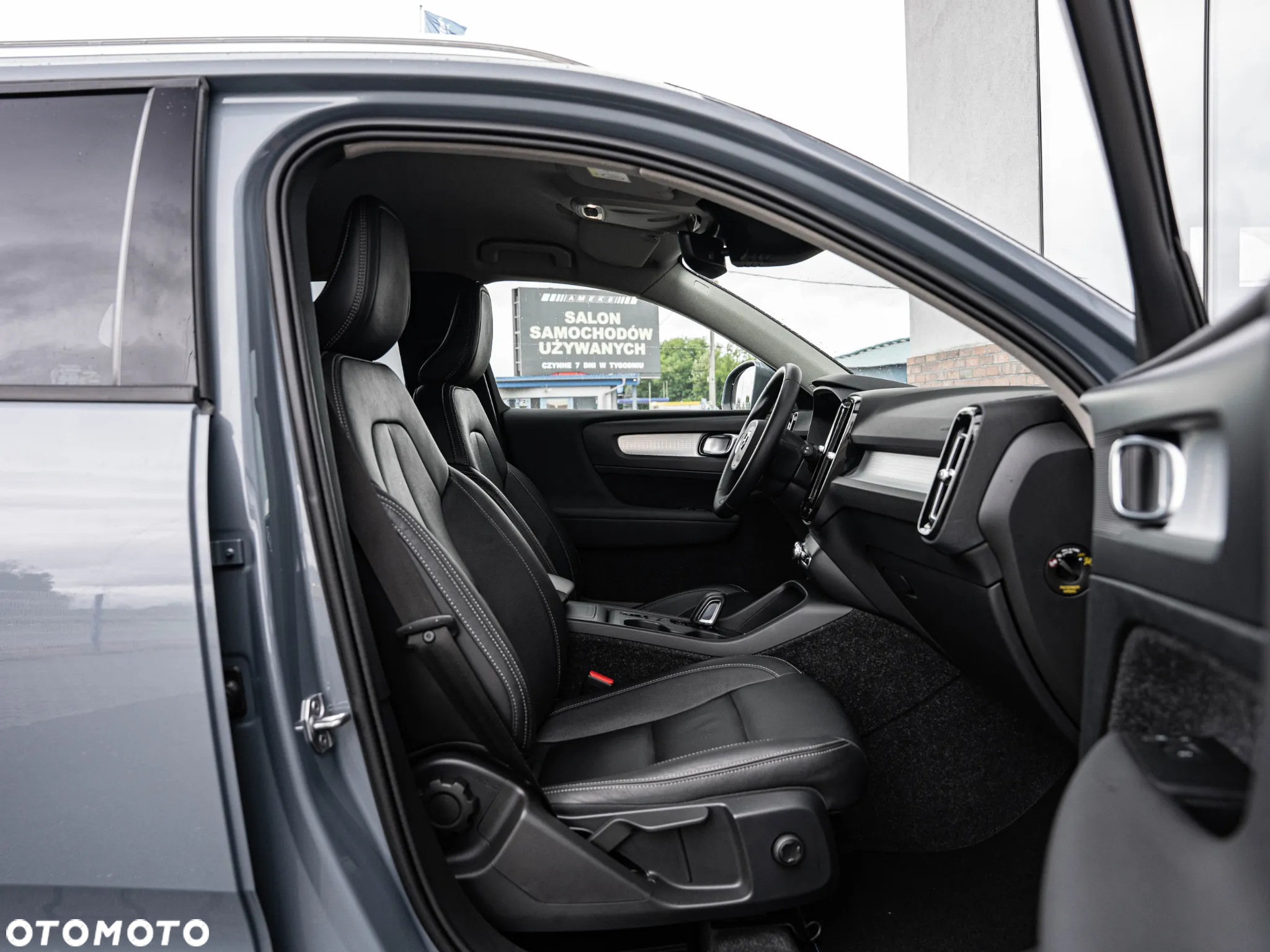 Volvo XC 40 D3 SCR Momentum Core - 25