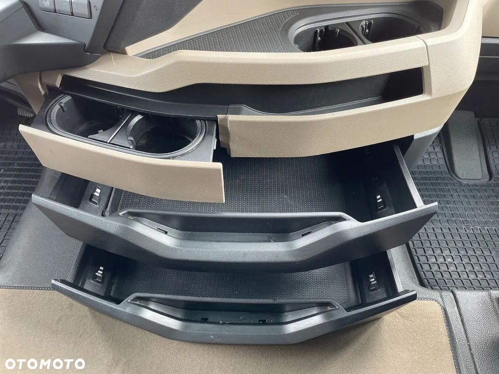 MAN TGX 18.470 4x2 BL SA - 16