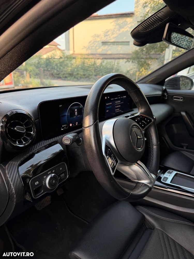 Mercedes-Benz A 180 Sedan MHEV 7G-DCT - 10