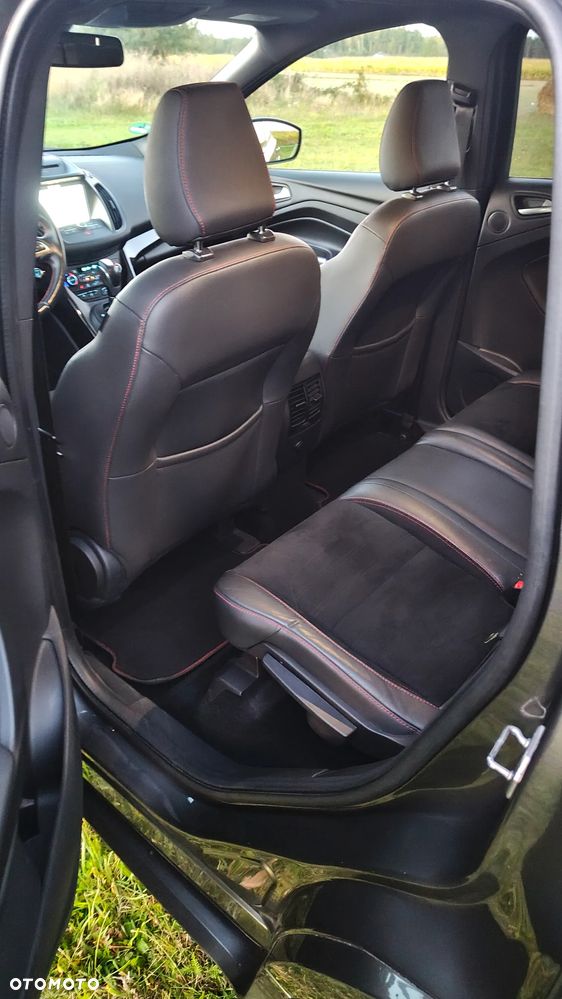 Ford Kuga - 17