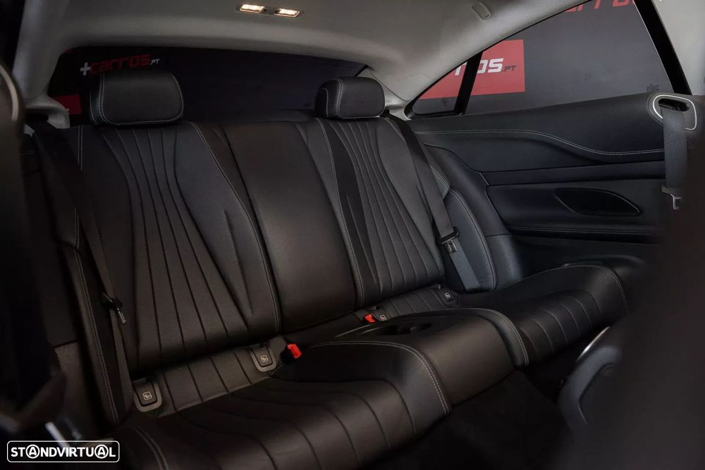 Mercedes-Benz E 220 - 26