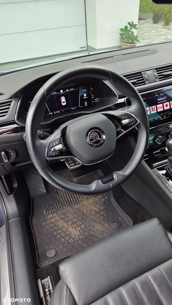 Skoda Superb 2.0 TDI SCR 4x4 L&K DSG - 14
