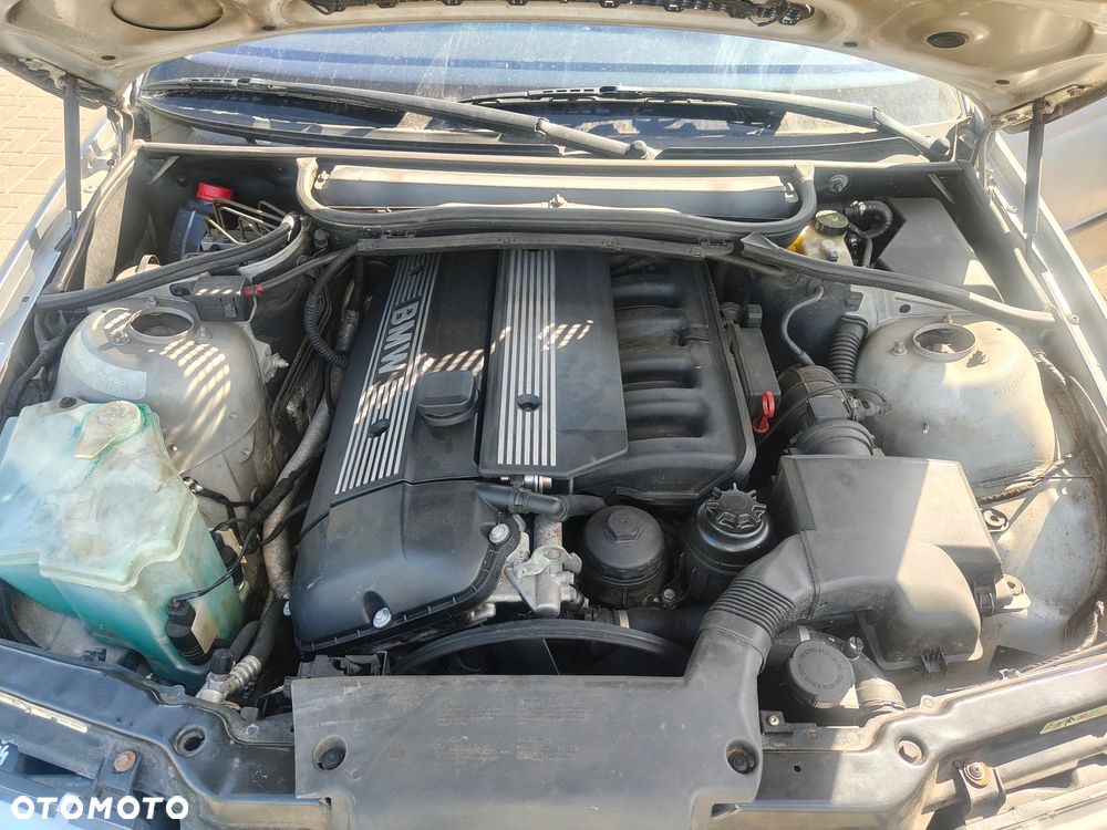 BMW Seria 3 - 2