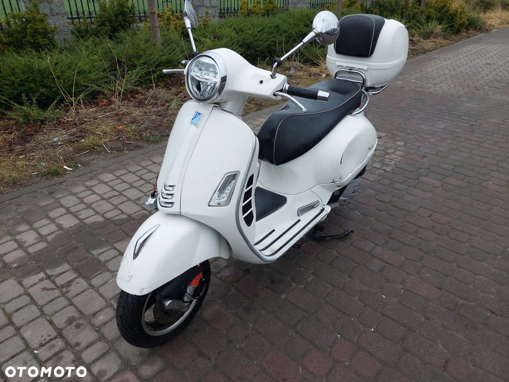 Piaggio Vespa - 1
