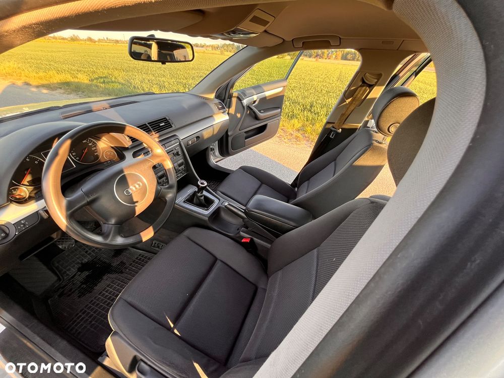 Audi A4 Limousine 1.8T - 12