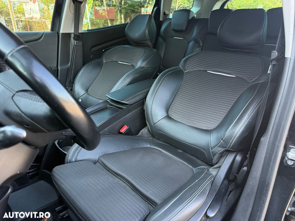 Renault Grand Scenic Energy dCi 110 S&S Bose Edition - 28