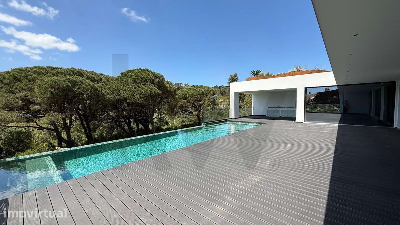 Moradia de luxo em Cascais com 5 suites piscina de bordo infinito, gar - Grande imagem: 5/55