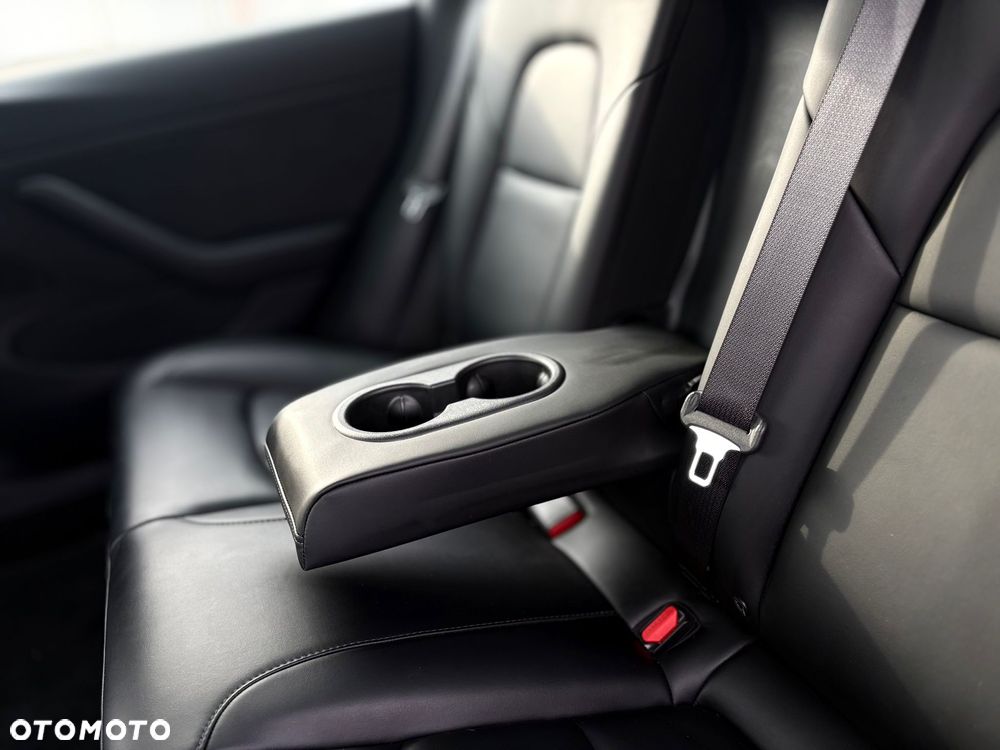 Tesla Model 3 Langstreckenbatterie Allradantrieb Dual Motor - 33