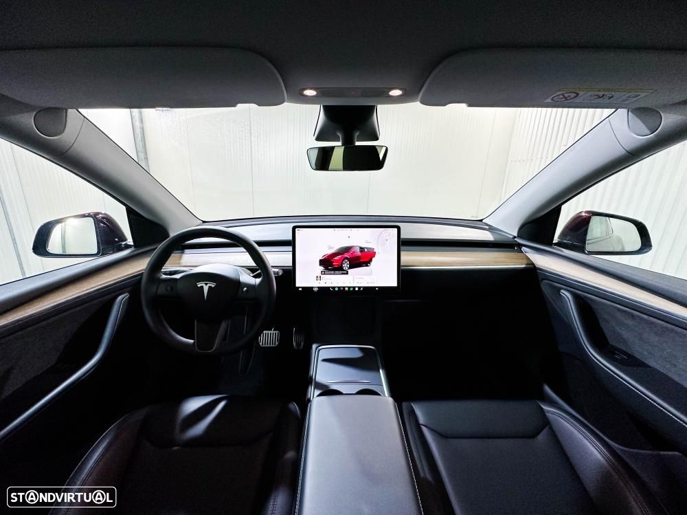 Tesla Model Y Long Range RWD - 11