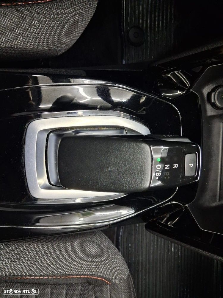 Peugeot e-208 50 kWh Allure Pack - 18