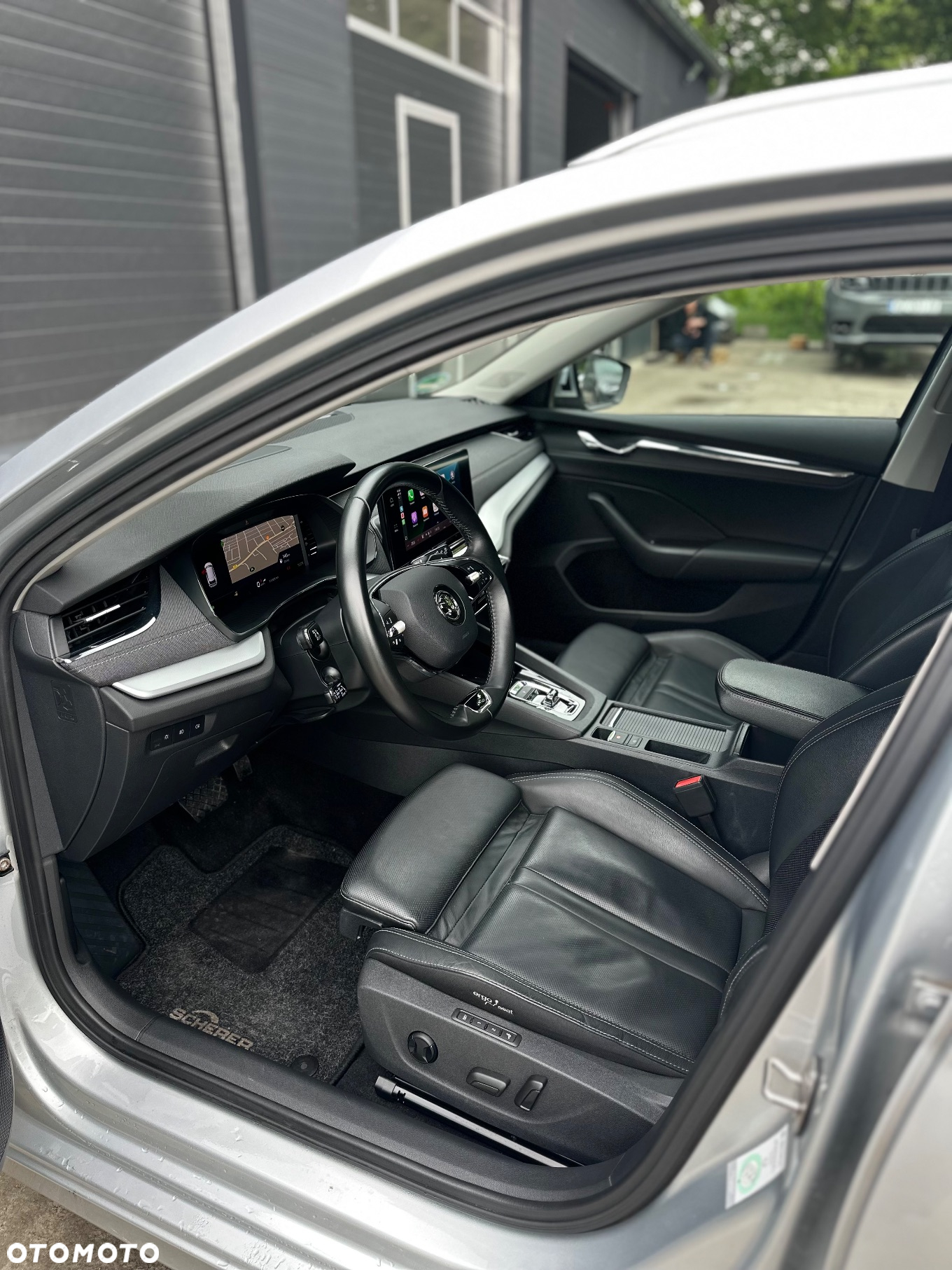 Skoda Octavia Combi 2.0 TDI DSG Exclusive Plus - 11