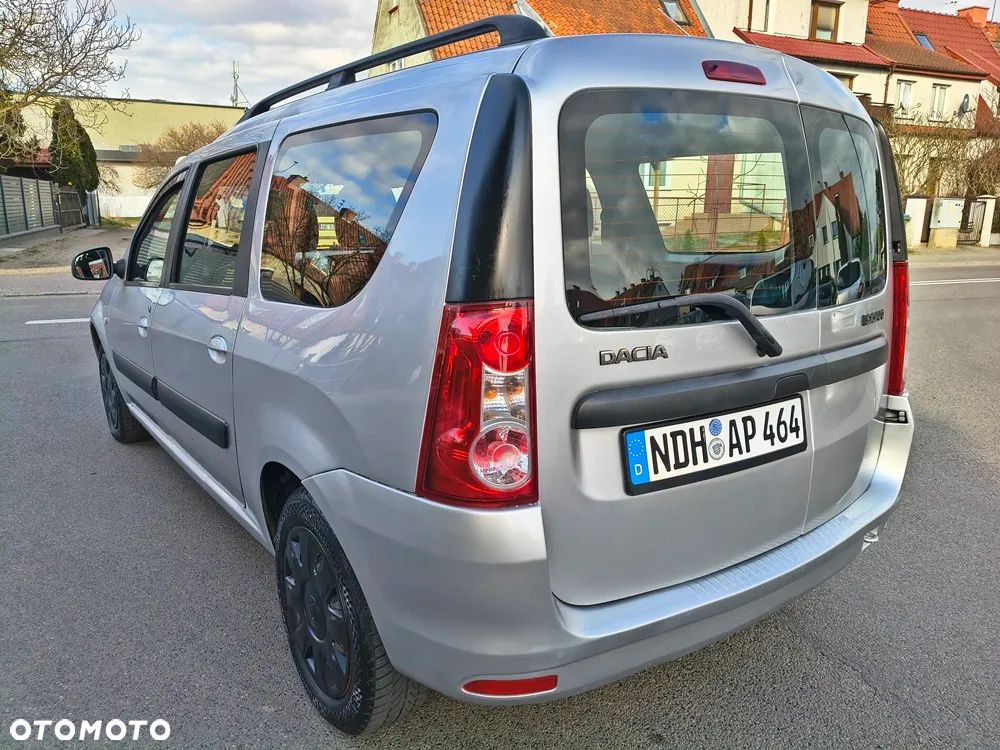 Dacia Logan 1.6 16V Laureate - 12
