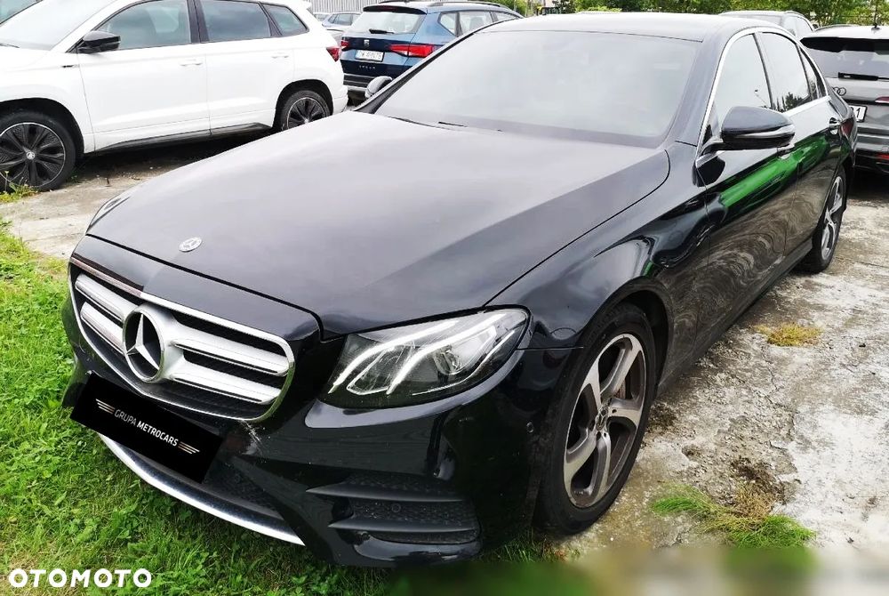 Mercedes-Benz Klasa E 300 9G-TRONIC - 3