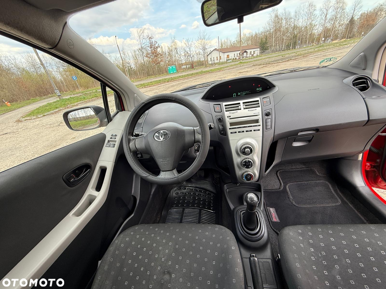 Toyota Yaris 1.0 Luna Start - 18