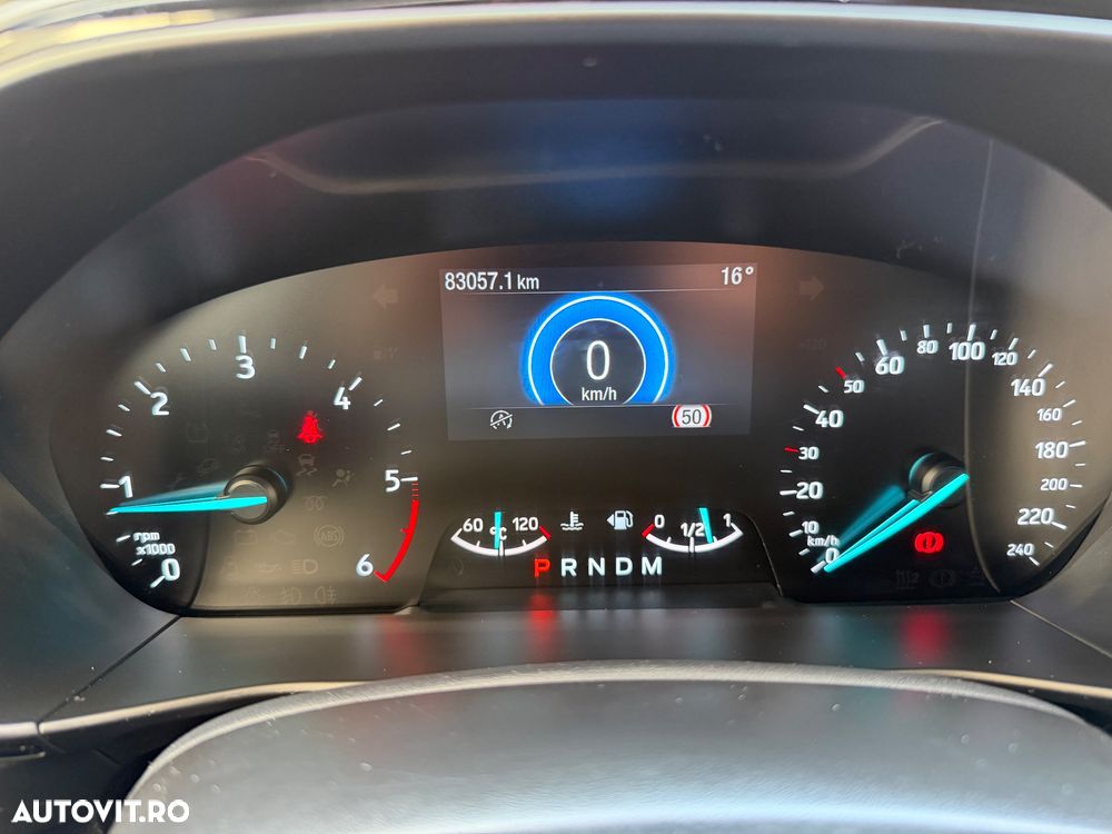 Ford Focus 1.5 TDCi ST-Line - 11