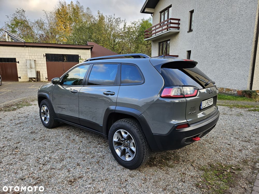 Jeep Cherokee - 5