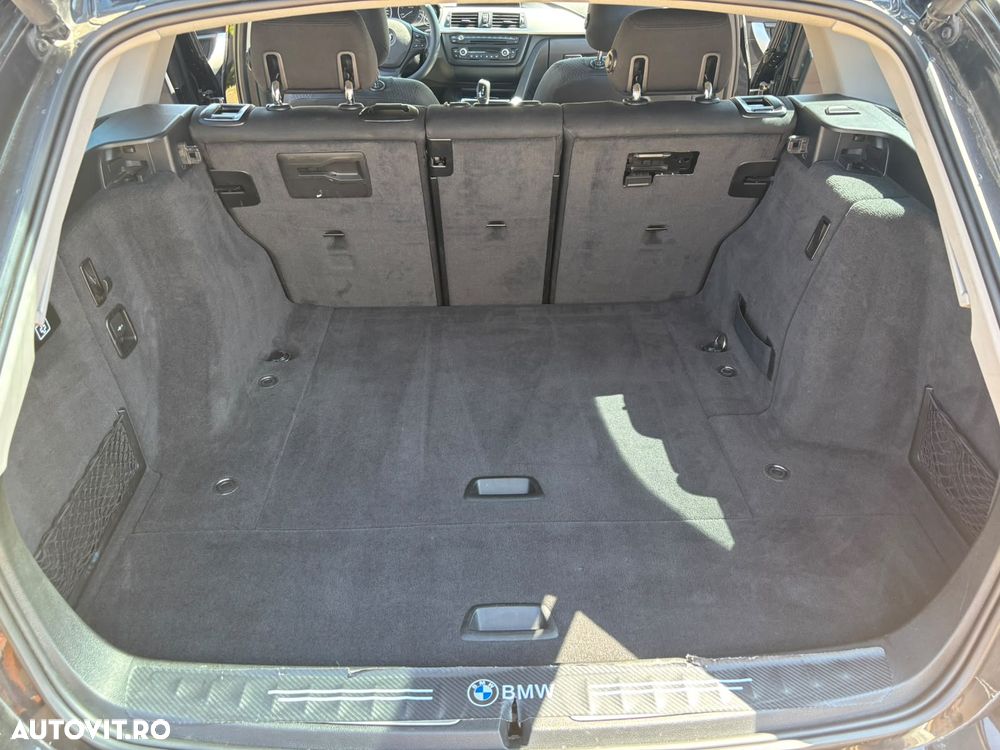 BMW Seria 3 320d Aut. - 17