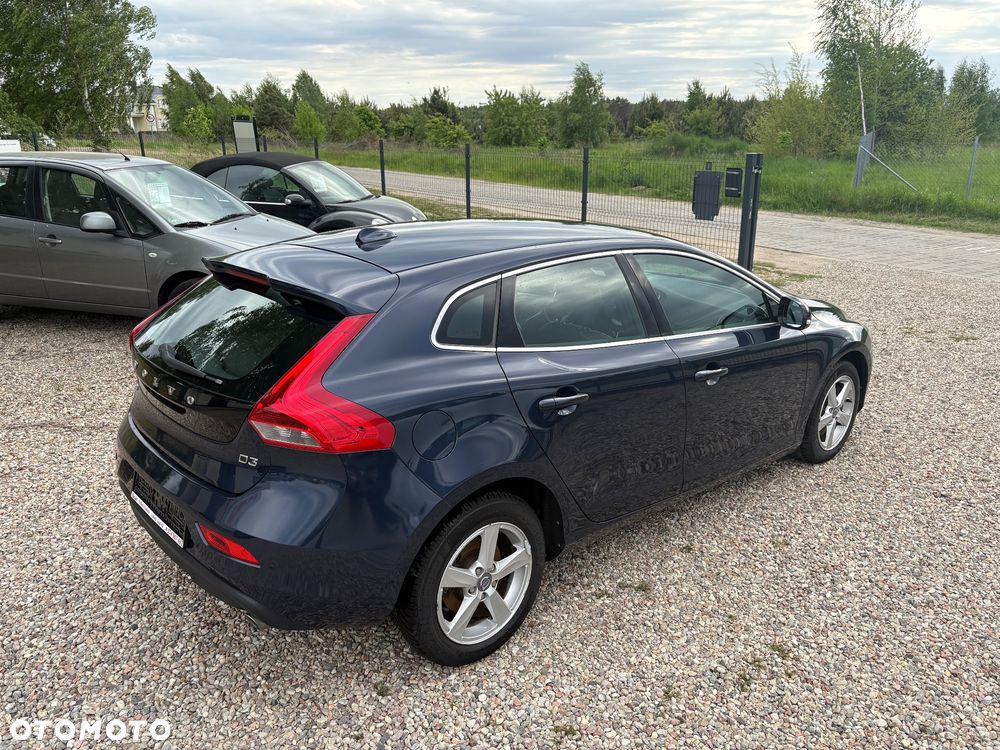 Volvo V40 D3 Geartronic Momentum - 4