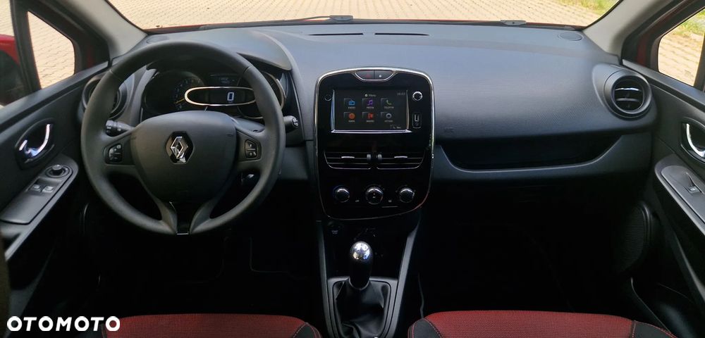 Renault Clio 1.2 16V 75 Experience - 24