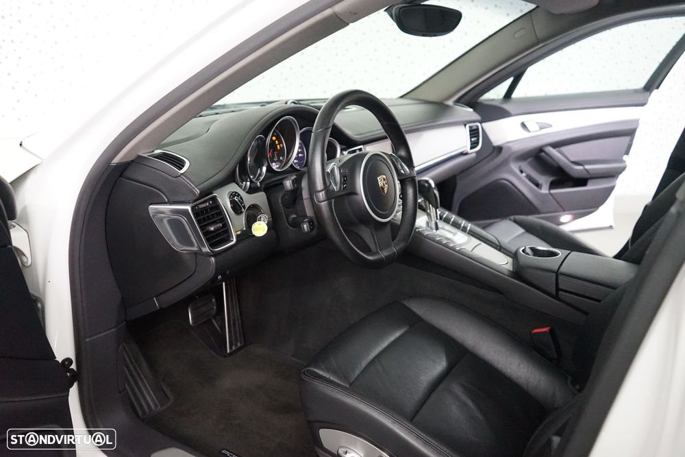 Porsche Panamera Platinum Edition - 18