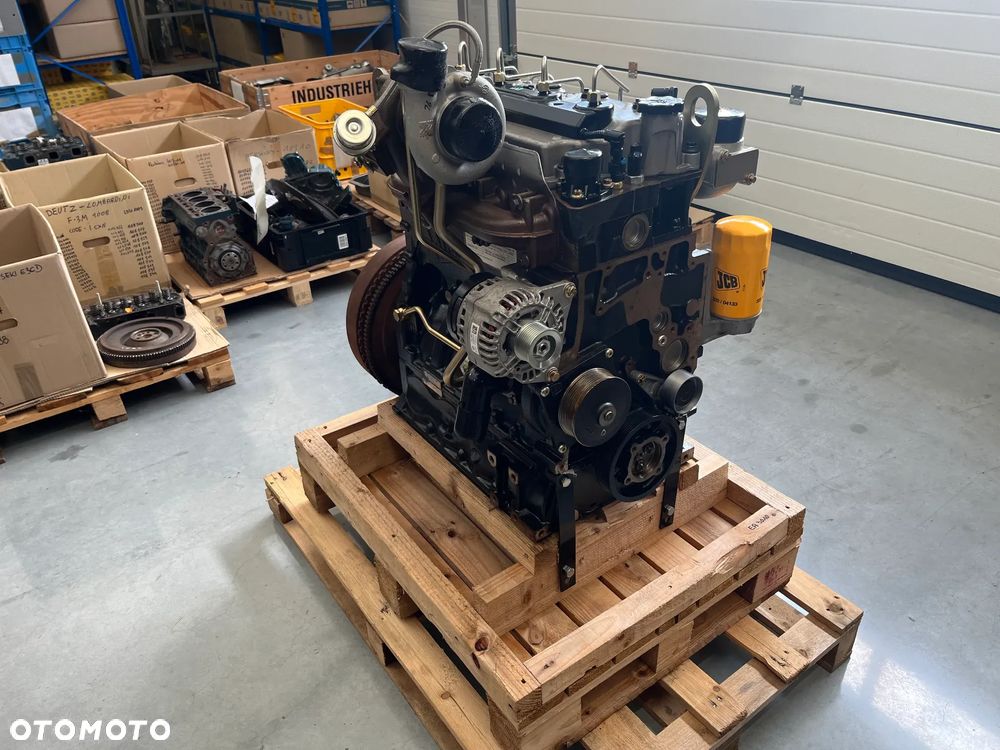 SŁUPEK SILNIKA JCB 448 ECOMAX TCAG-121 4,8L 121 KW 16259netto - 5