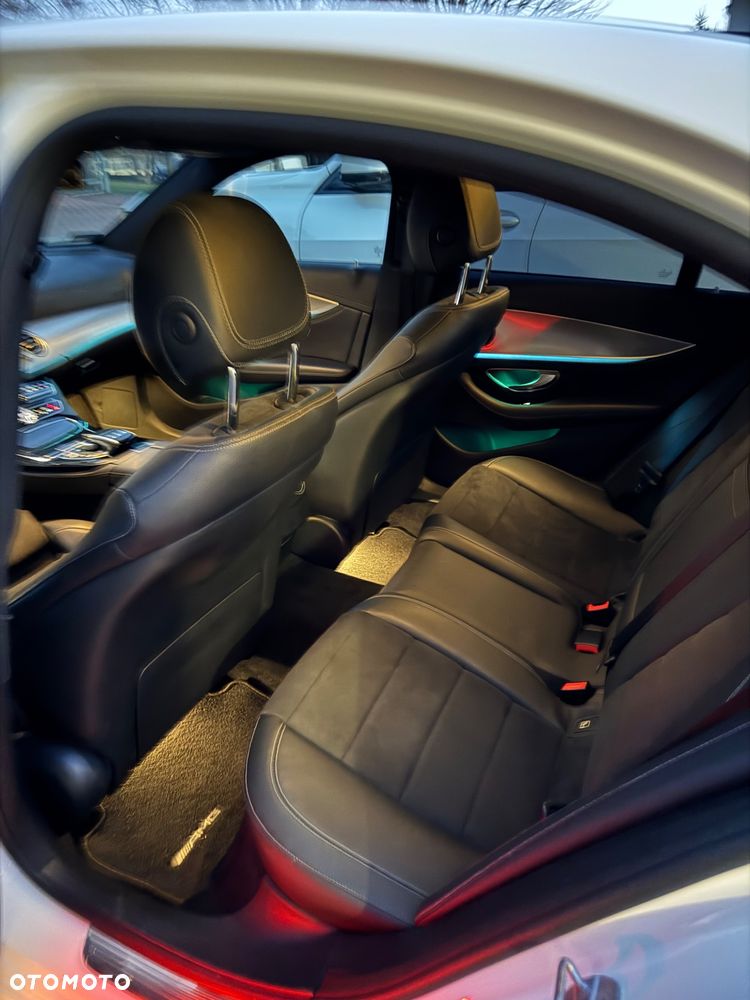 Mercedes-Benz Klasa E - 12