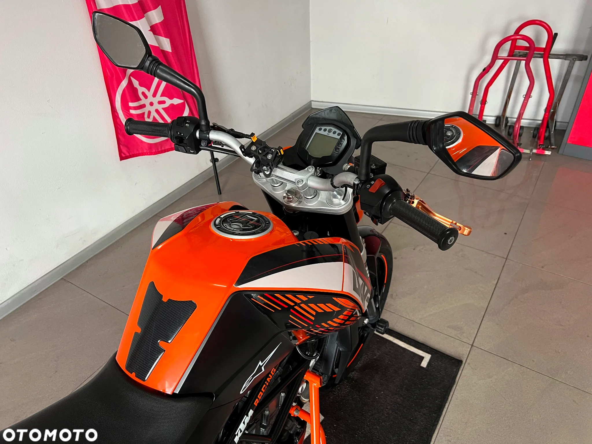 KTM Duke - 16