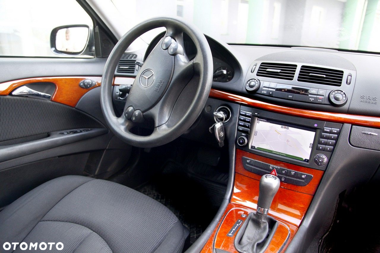 Mercedes-Benz Klasa E - 11