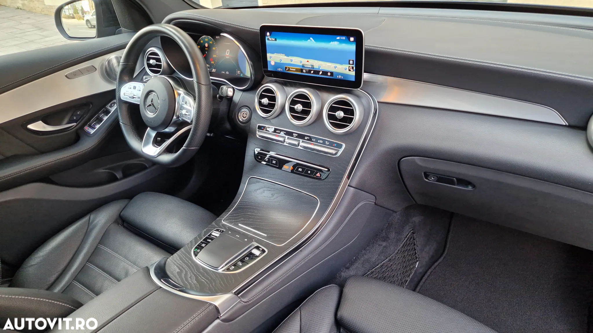 Mercedes-Benz GLC 300 d 4Matic 9G-TRONIC AMG Line Plus - 6