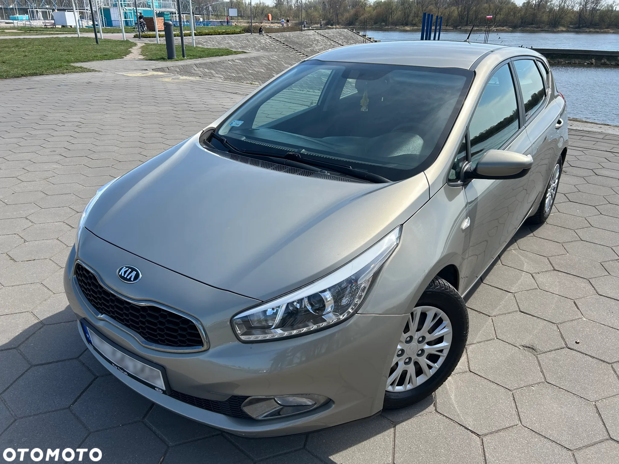 Kia Ceed Cee'd 1.6 GDI M - 2