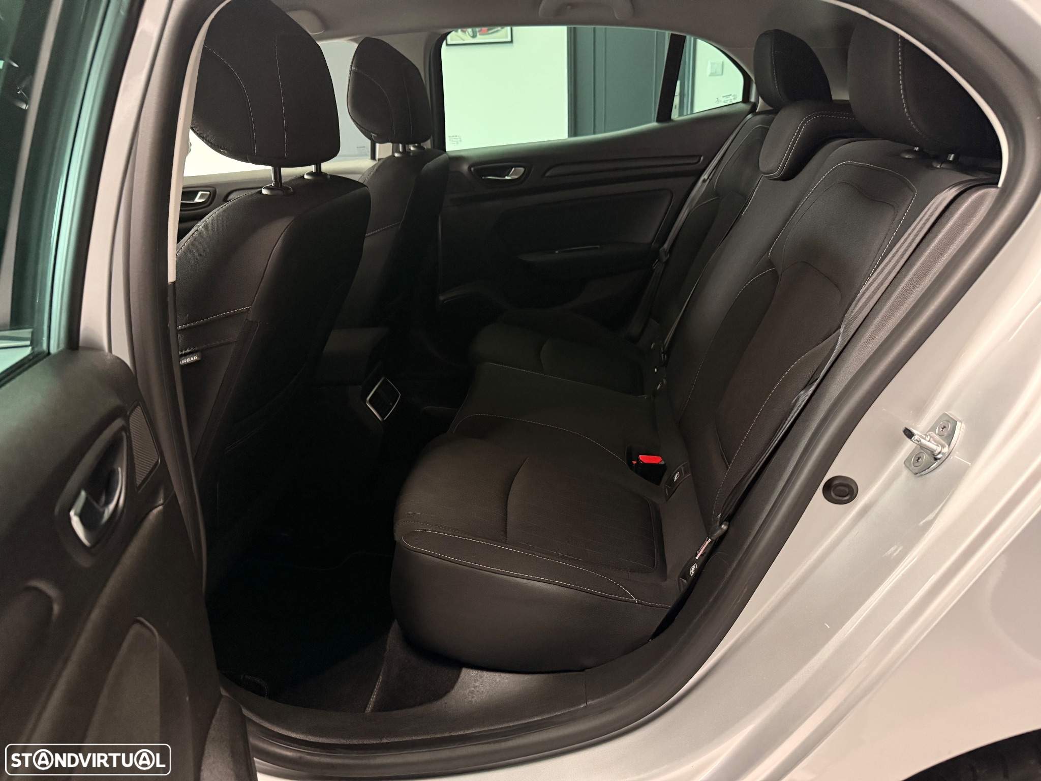Renault Mégane 1.5 Blue dCi Limited - 23