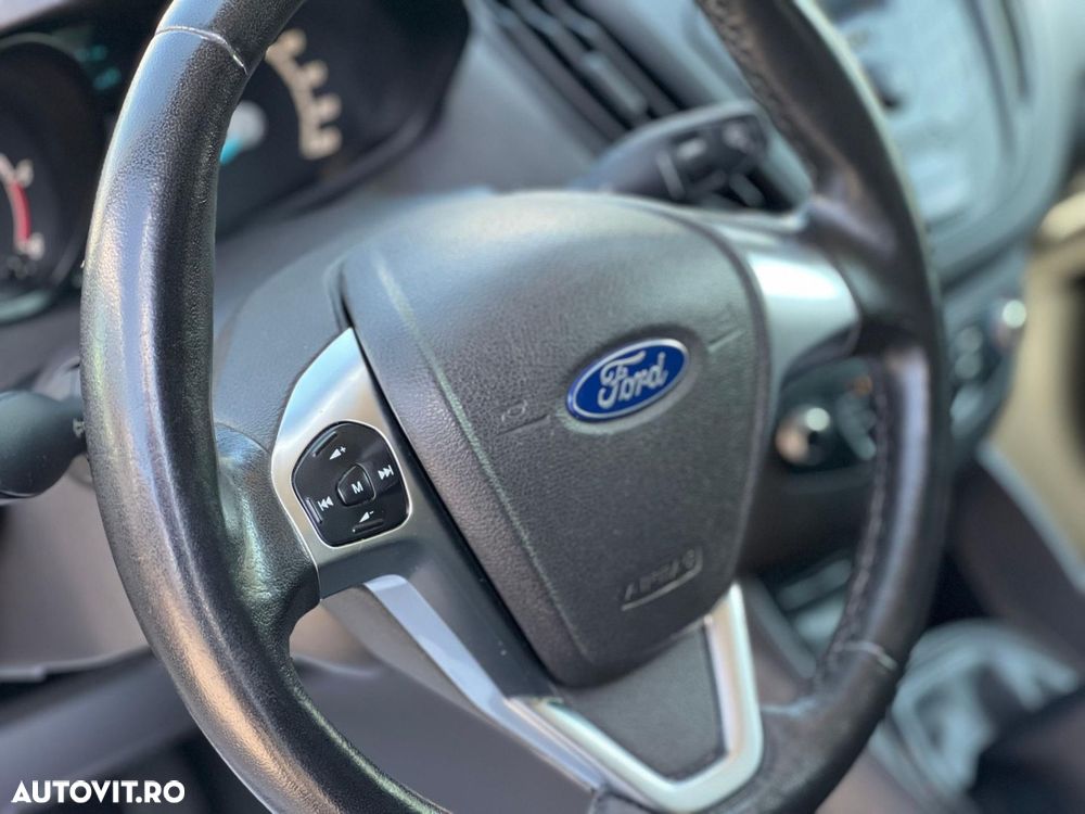 Ford Courier - 18