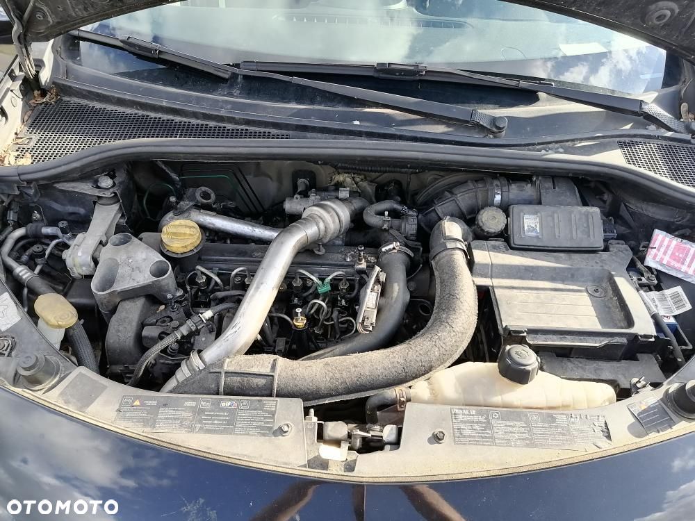Renault Clio - 8