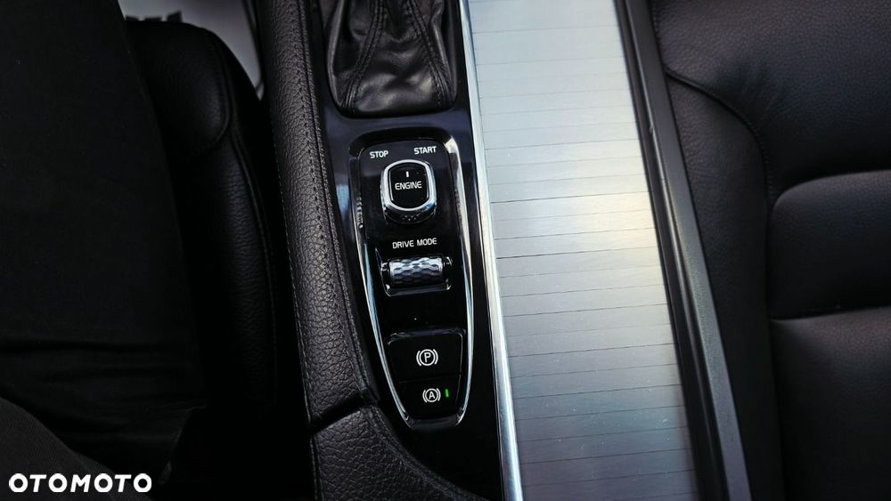 Volvo XC 90 - 14