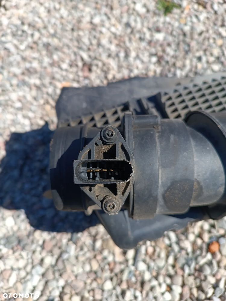 VW SHARAN LIFT 1.9 TDI 130 KM OBUDOWA FILTRA POWIETRZA Z PRZEPŁYWKĄ NA 4 PINY - 2