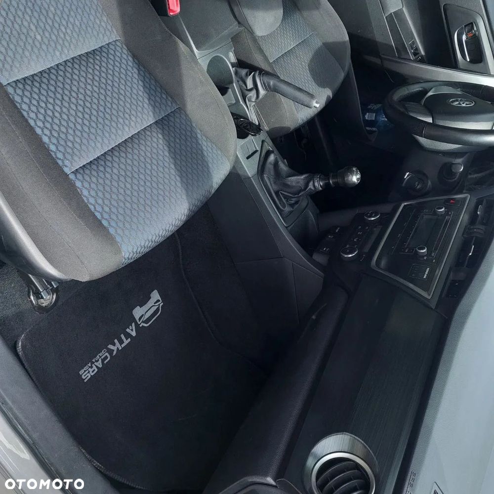 Toyota Auris 1.33 VVT-i Comfort - 2