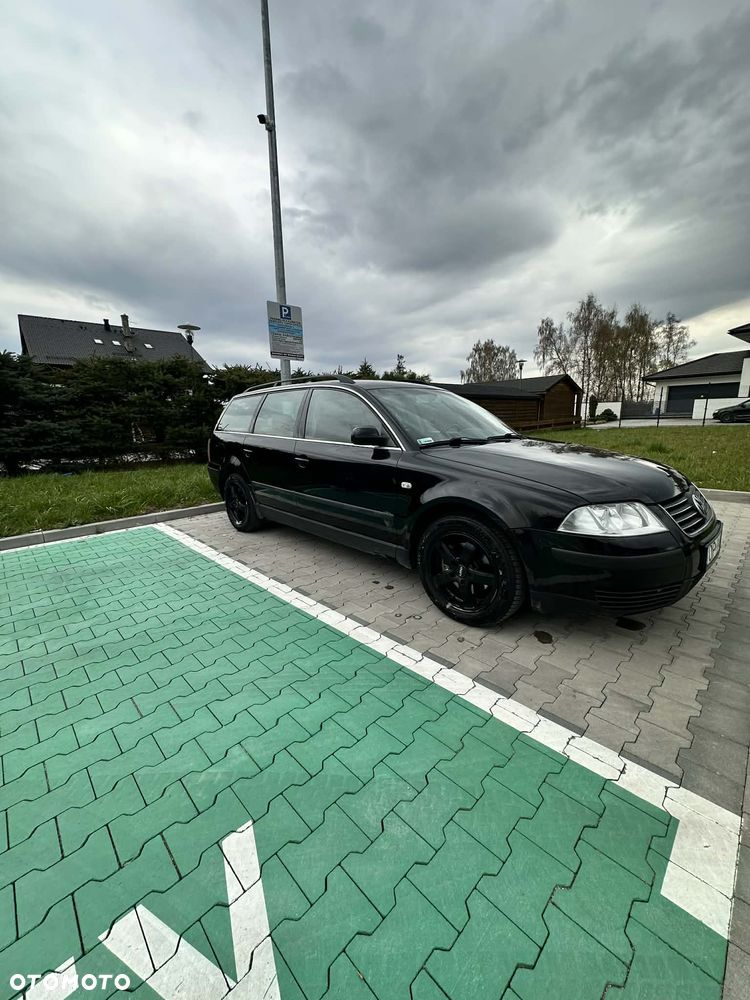 Volkswagen Passat - 4