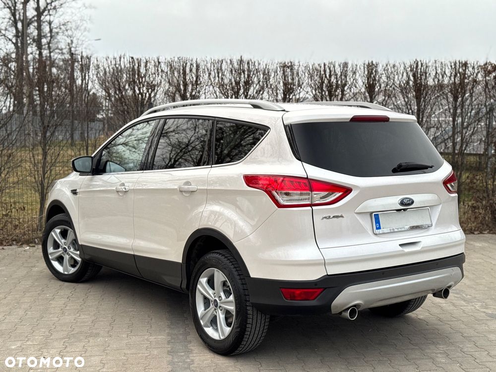 Ford Kuga 2.0 TDCi 4x4 Titanium - 9